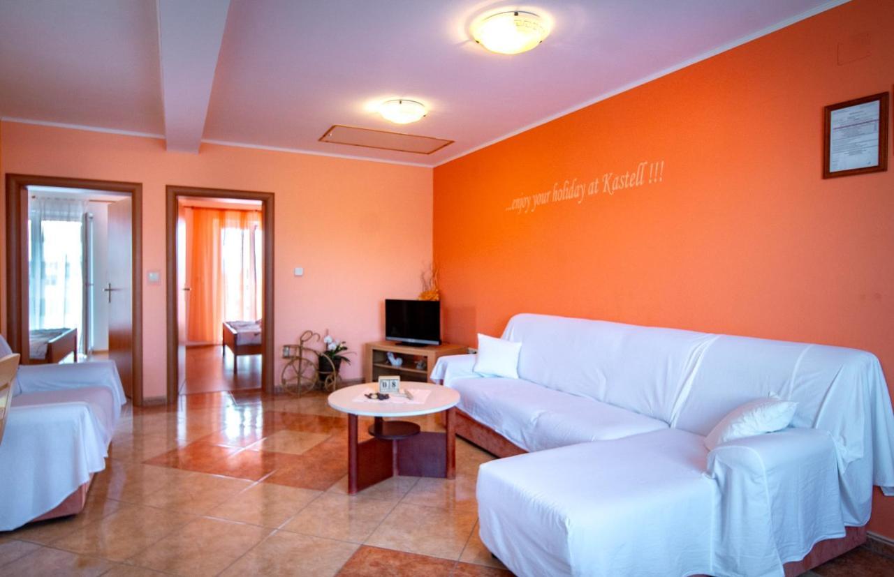 Kastell Apartments Lopar Buitenkant foto