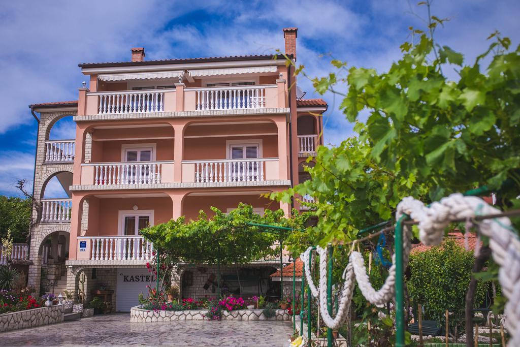 Kastell Apartments Lopar Buitenkant foto